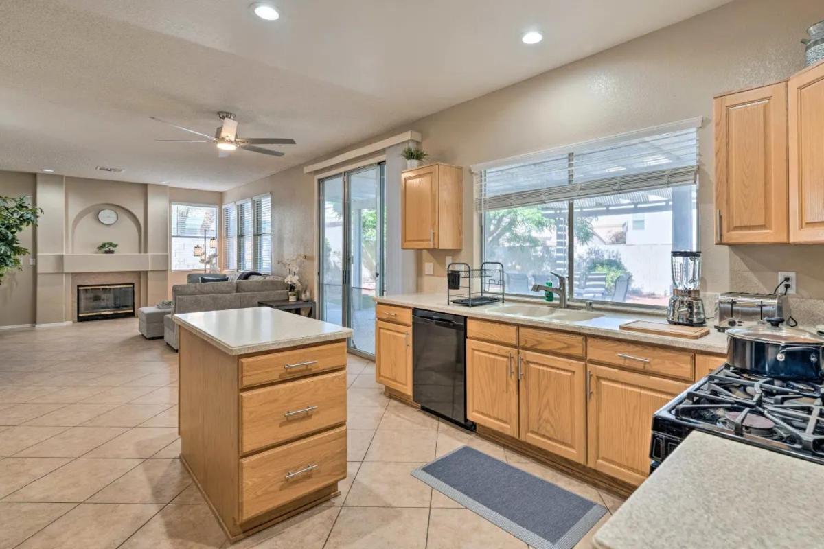 A Beautiful House With Hot Tub, Grill & Games! Villa Las Vegas Ngoại thất bức ảnh