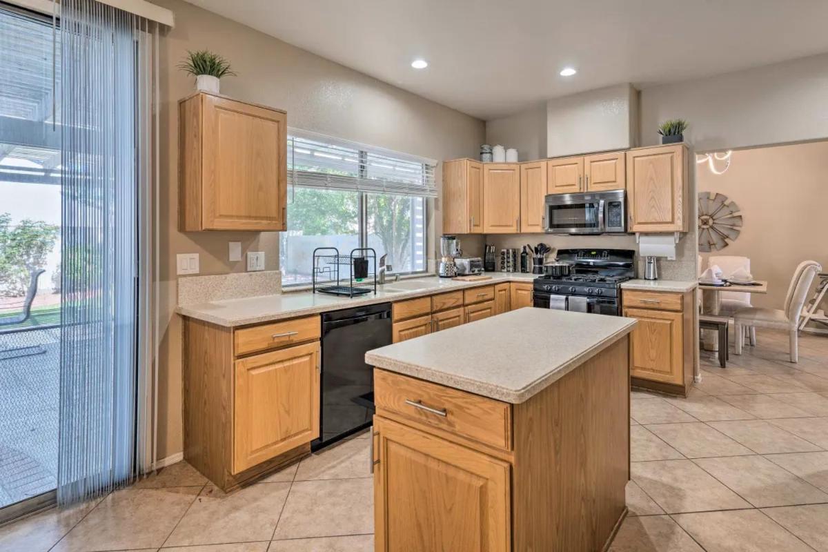 A Beautiful House With Hot Tub, Grill & Games! Villa Las Vegas Ngoại thất bức ảnh